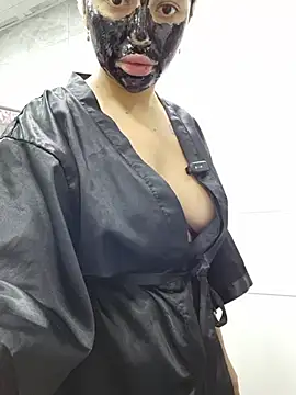 Snapshot of Esmertarcinim chatting on October 2025 12:17:01 PM Esmertarcinim online show from October 2025 12:17:01 PM