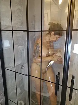 Snapshot of Esmertarcinim chatting on December 2025 04:33:01 PM Esmertarcinim online show from December 2025 04:33:01 PM