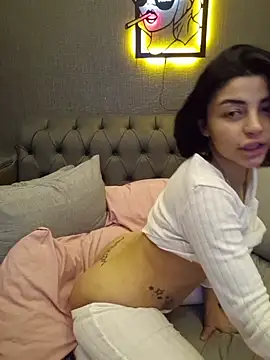 Snapshot of Esmertarcinim chatting on March 2026 03:40:02 PM Esmertarcinim online show from March 2026 03:40:02 PM