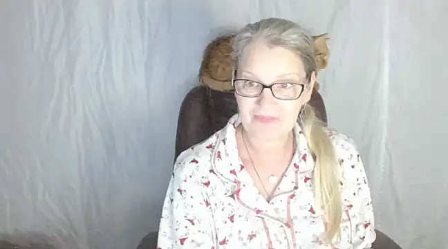 irinamaux online show from February 2025 03:25:01 AM