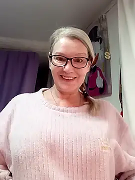 irinamaux online show from February 2026 06:23:01 AM