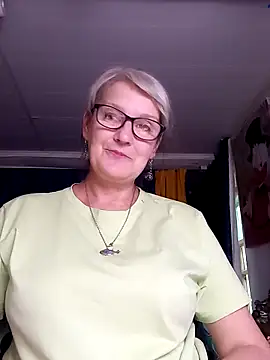 irinamaux online show from June 2026 03:17:01 PM