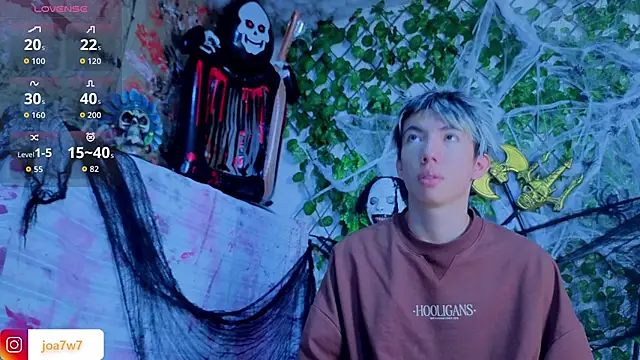 Levii Ackermann online show from October 2025 12:49:02 PM