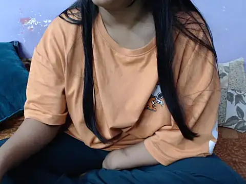 Snapshot of Freya_nia chatting on November 2025 03:33:01 PM Freya nia online show from November 2025 03:33:01 PM