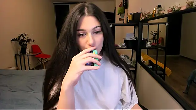 nostripchat online show from October 2025 04:57:01 PM