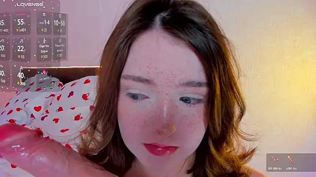 Snapshot of lexxxxxxi chatting on June 2026 07:01:02 PM lexxxxxxi online show from June 2026 07:01:02 PM