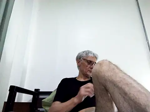 BIGUNCUTHARDCOCK online show from March 2025 01:18:02 PM