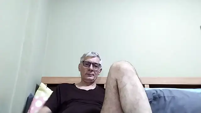 BIGUNCUTHARDCOCK online show from November 2025 05:06:01 AM