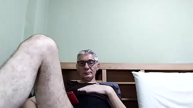 BIGUNCUTHARDCOCK online show from December 2025 12:36:02 PM