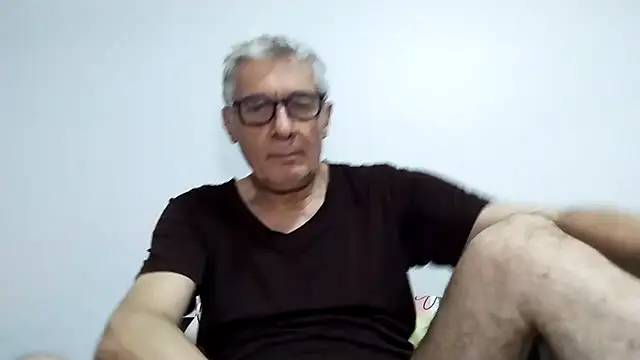 BIGUNCUTHARDCOCK online show from February 2026 06:26:01 AM