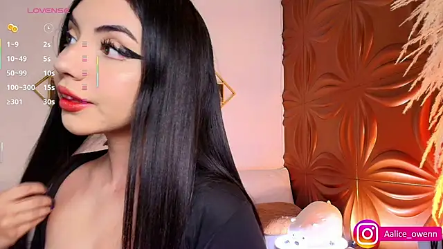 Snapshot of Aliceowenn chatting on September 2025 09:42:01 PM Aliceowenn online show from September 2025 09:42:01 PM