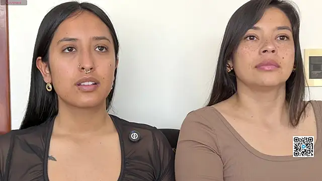 2SummerLove1 online show from April 2026 06:43:01 PM