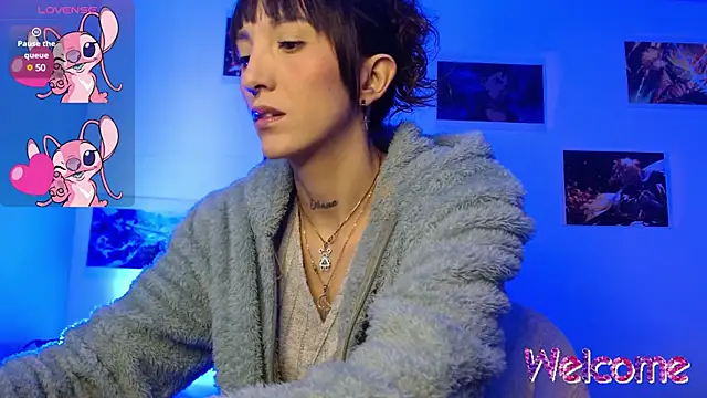 Sakura and yuki online show from December 2024 02:46:02 PM