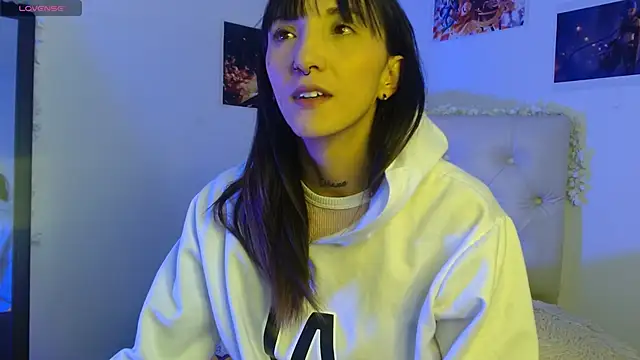 Sakura and yuki online show from January 2025 06:20:01 PM