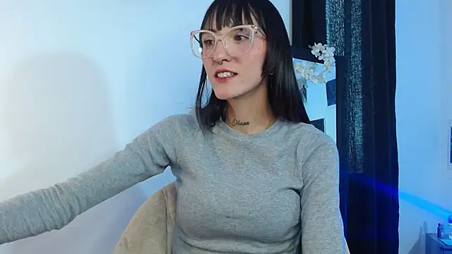 Sakura and yuki online show from February 2025 08:22:02 PM