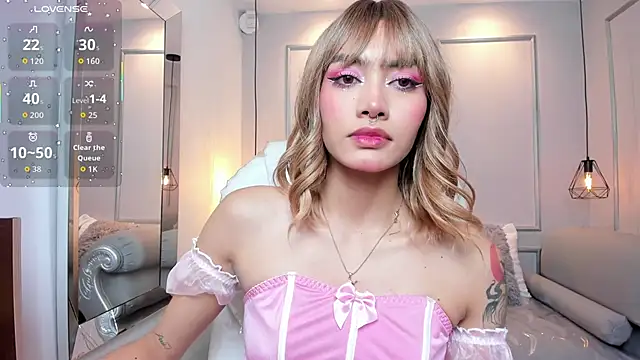 AzuraKindong online show from October 2025 08:00:02 PM