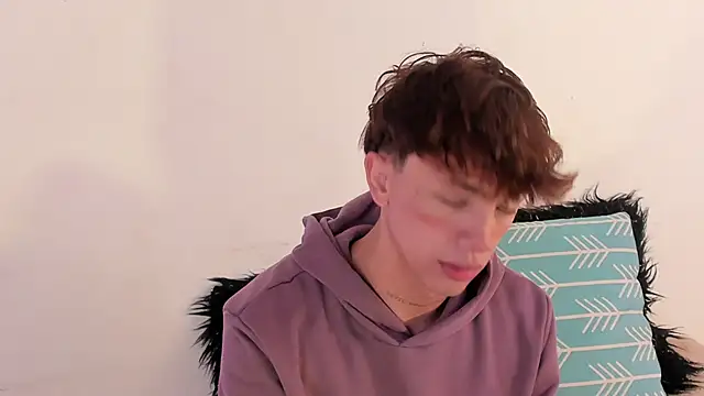 Tomy Rox online show from November 2025 08:32:01 PM