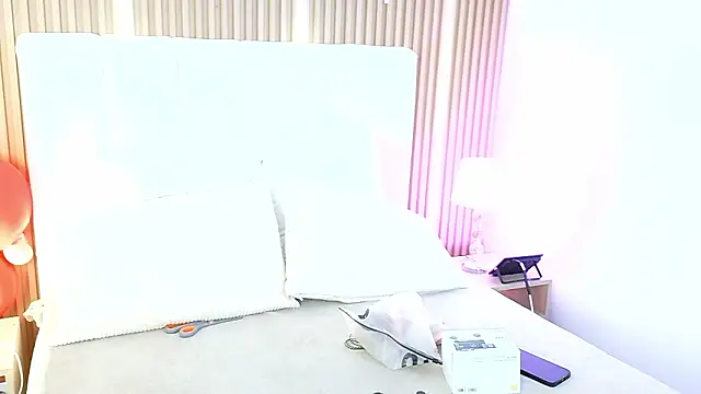 Tomy Rox online show from February 2026 08:37:01 PM