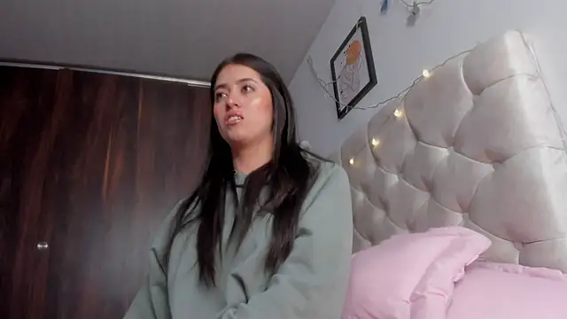 Snapshot of ChanellGV chatting on January 2025 06:21:01 PM ChanellGV online show from January 2025 06:21:01 PM