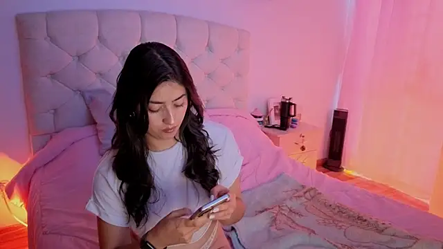 Snapshot of ChanellGV chatting on October 2025 07:57:02 PM ChanellGV online show from October 2025 07:57:02 PM