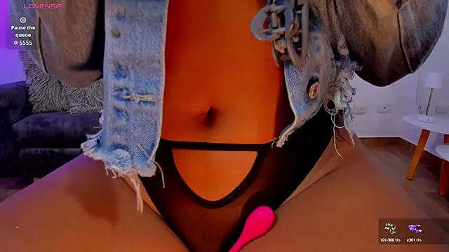 amandaconner online show from October 2025 08:15:02 AM