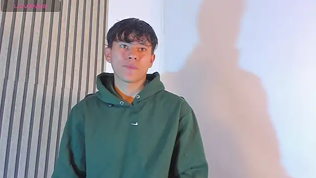 Snapshot of Angel_esteban_fx chatting on May 2026 05:08:01 PM Angel esteban fx online show from May 2026 05:08:01 PM