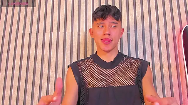 Snapshot of Angel_esteban_fx chatting on June 2026 08:33:02 PM Angel esteban fx online show from June 2026 08:33:02 PM