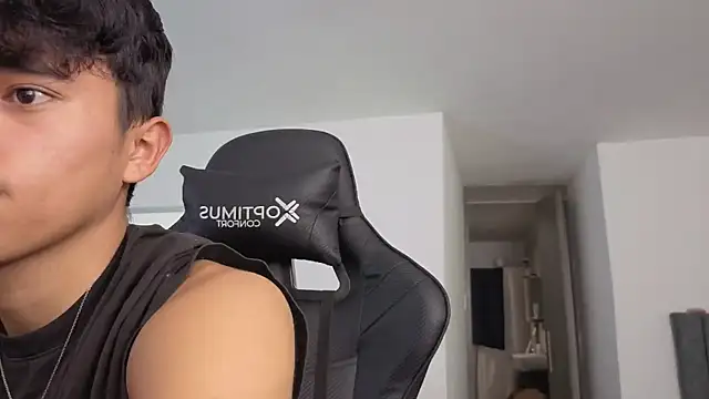 Snapshot of Angel_esteban_fx chatting on July 2026 04:32:01 PM Angel esteban fx online show from July 2026 04:32:01 PM