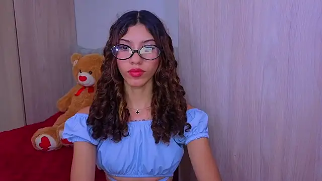 atenea jones online show from May 2026 09:32:02 PM