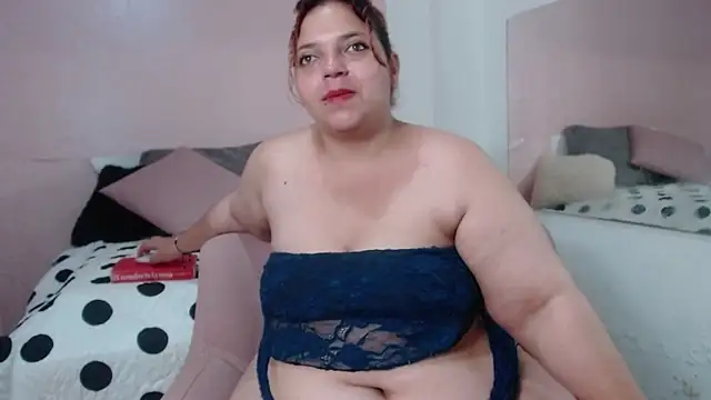 Snapshot of pamelavillaloboss chatting on April 2026 01:11:02 AM pamelavillaloboss online show from April 2026 01:11:02 AM