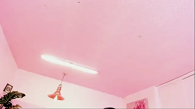 Red lady online show from December 2024 07:08:01 AM