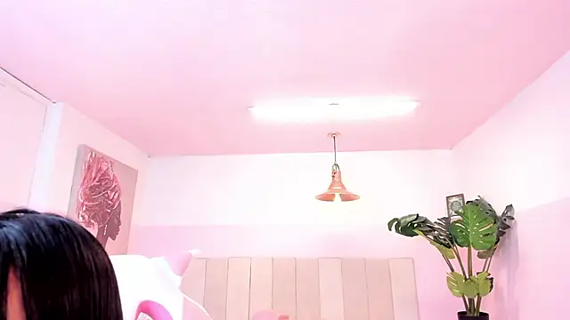 Red lady online show from January 2025 03:58:02 AM