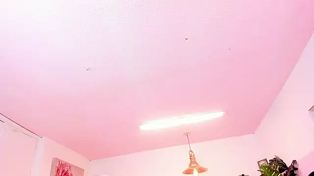 Red lady online show from March 2025 06:47:02 AM