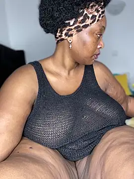 MsWhiteChocolatte online show from April 2026 05:10:01 PM