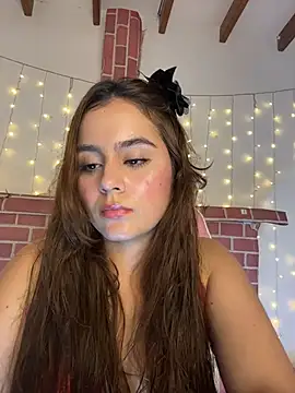 Snapshot of Juanelopez1 chatting on June 2026 01:30:02 AM Juanelopez1 online show from June 2026 01:30:02 AM