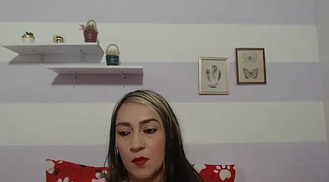 Snapshot of kimberlyvega chatting on February 2025 06:41:01 PM kimberlyvega online show from February 2025 06:41:01 PM