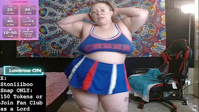 Stoniiiboo online show from April 2026 12:47:02 PM