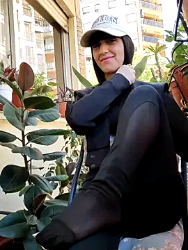 Melody87 online show from April 2026 12:23:01 PM