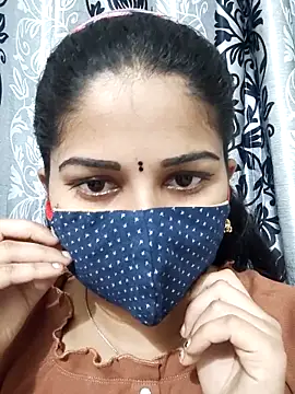 Angleannie online show from September 2025 02:39:02 PM