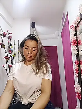 sweetfantasyy69 online show from February 2026 02:42:01 AM