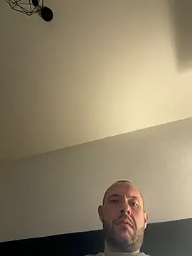 Guitccch online show from February 2026 10:06:01 PM