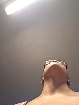 Snapshot of samone9 chatting on March 2025 07:12:02 PM samone9 online show from March 2025 07:12:02 PM