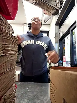 samone9 online show from November 2025 02:04:01 PM