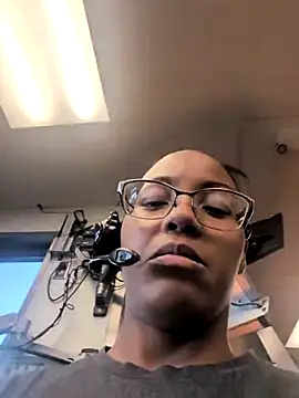 Snapshot of samone9 chatting on February 2026 09:07:01 PM samone9 online show from February 2026 09:07:01 PM