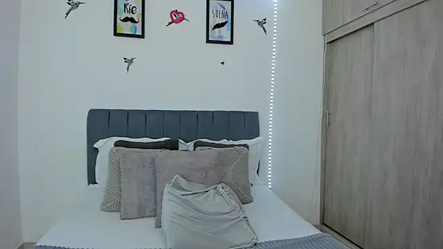 im sarah34 online show from March 2026 05:14:01 PM