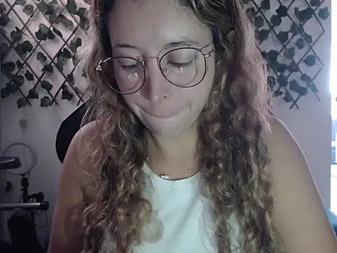 Snapshot of jeiana4u chatting on April 2026 04:01:01 PM jeiana4u online show from April 2026 04:01:01 PM