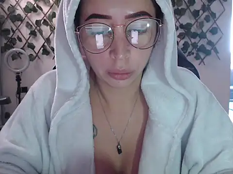 Snapshot of jeiana4u chatting on May 2026 06:04:02 PM jeiana4u online show from May 2026 06:04:02 PM