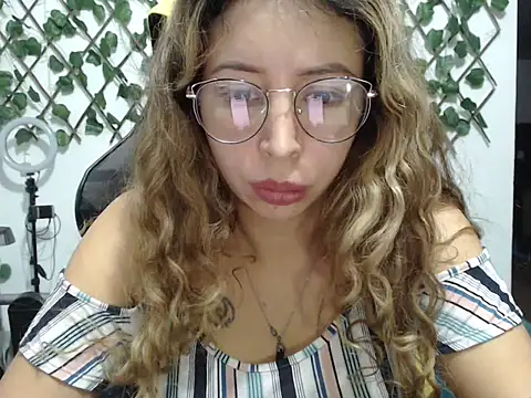 Snapshot of jeiana4u chatting on June 2026 12:45:01 AM jeiana4u online show from June 2026 12:45:01 AM