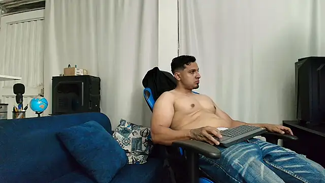 hott dicks online show from April 2026 11:09:01 PM