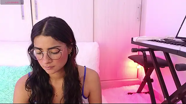 Yues050600 online show from December 2024 12:32:02 AM